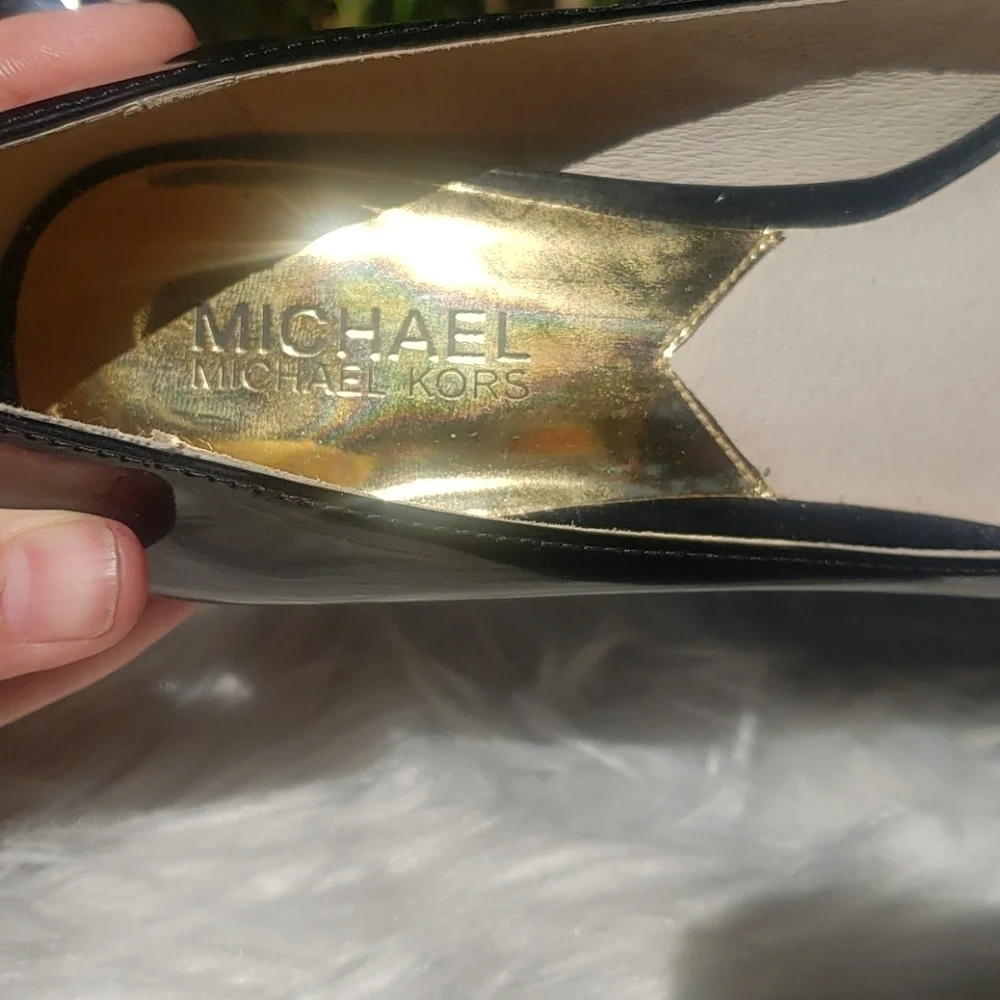 MICHAEL KORS Black Patent Peep Toe Heels 7